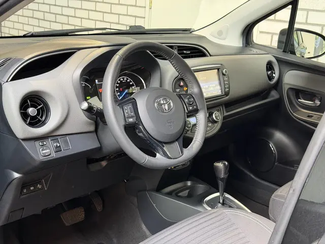 Toyota Yaris 1.5 Hybrid Active 2019 Hybride Benzine 7