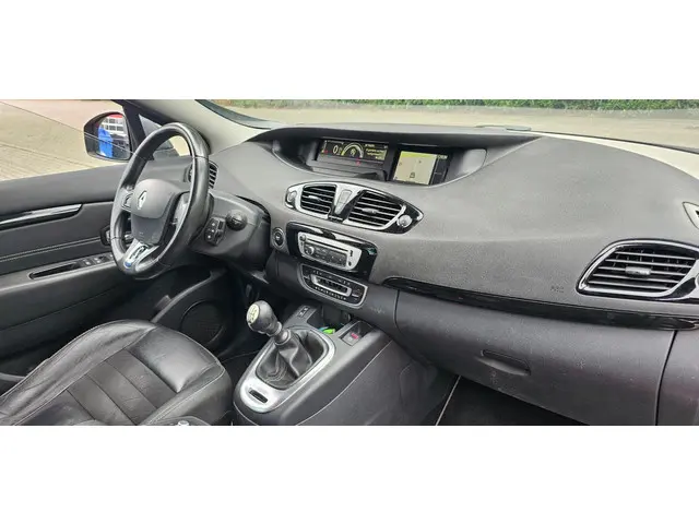 Renault Scénic 1.2 TCe Bose 2013 Benzine 12
