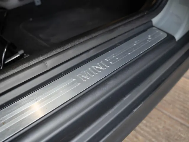 MINI 5-Deurs One 2022 Benzine 17