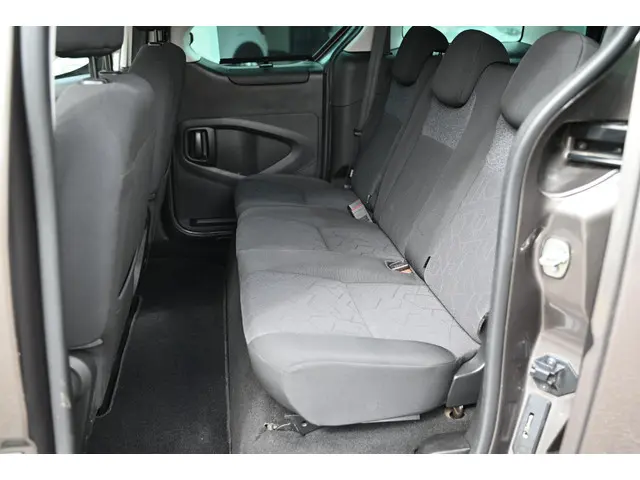 Peugeot Partner Tepee 1.2 PureTech Active 2017 Benzine 11