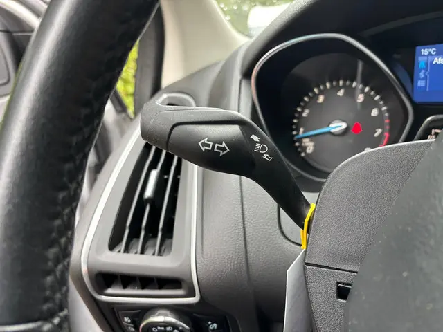 Ford Focus Wagon 1.0 EcoBoost Edition Plus 2013 Benzine 25