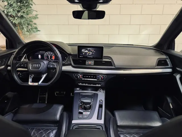 Audi SQ5 3