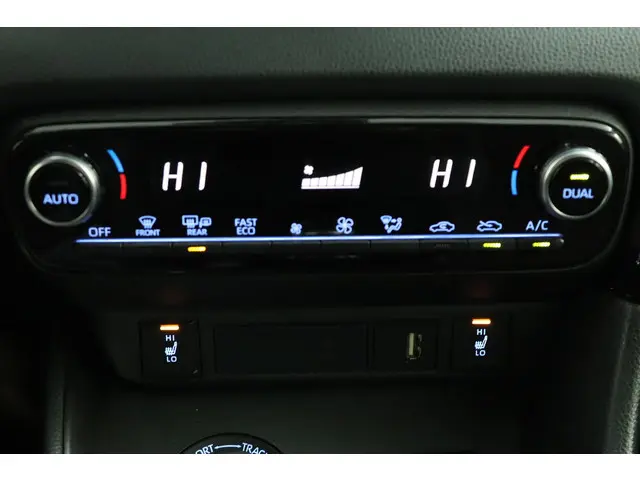 Toyota Yaris 1.6 GR Premium 2021 Benzine 6