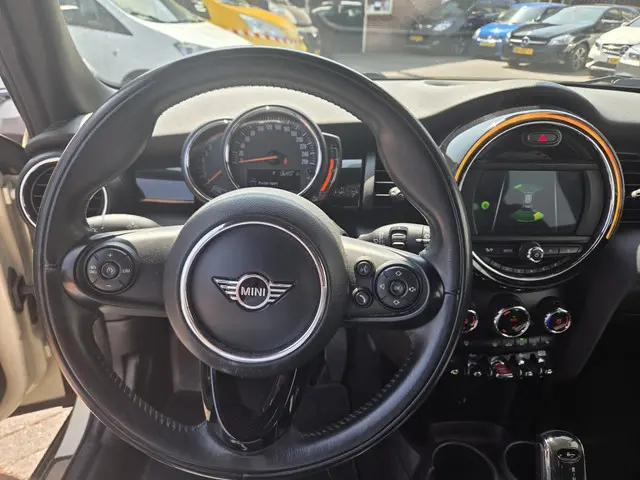MINI Cooper 3