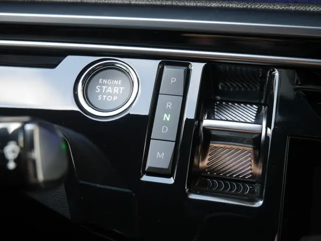 Peugeot 3008 1.2 Hybrid 136 GT 2024 Hybride Benzine 35