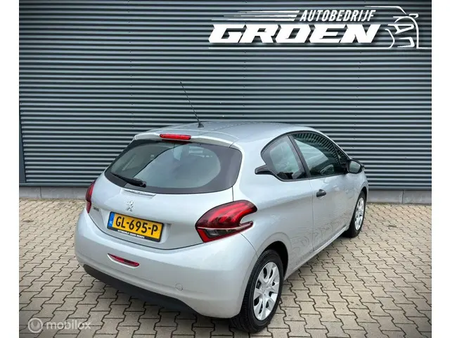 Peugeot 208 1.0 PureTech Access 2015 Benzine 10