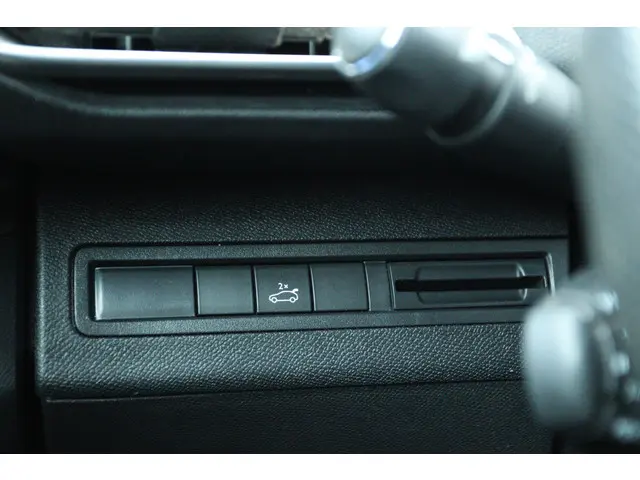 Peugeot 3008 1.2 PT GT LINE 2017 Benzine 24