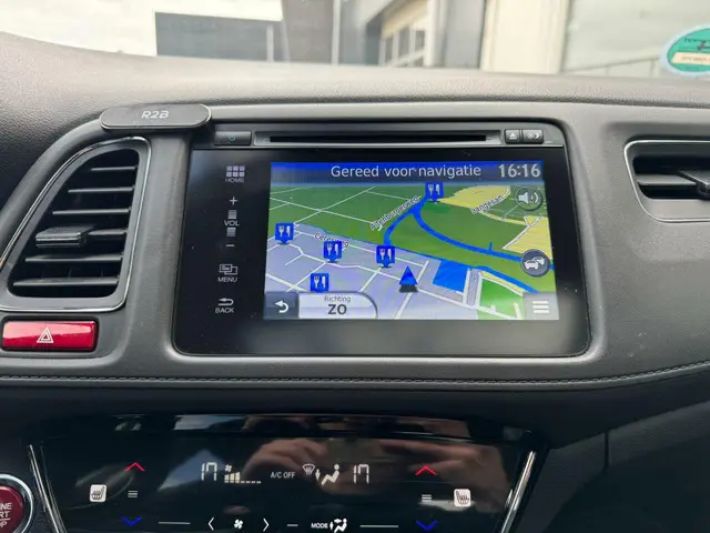 Honda HR-V 1.5 i-VTEC Executive 2017 Benzine 16