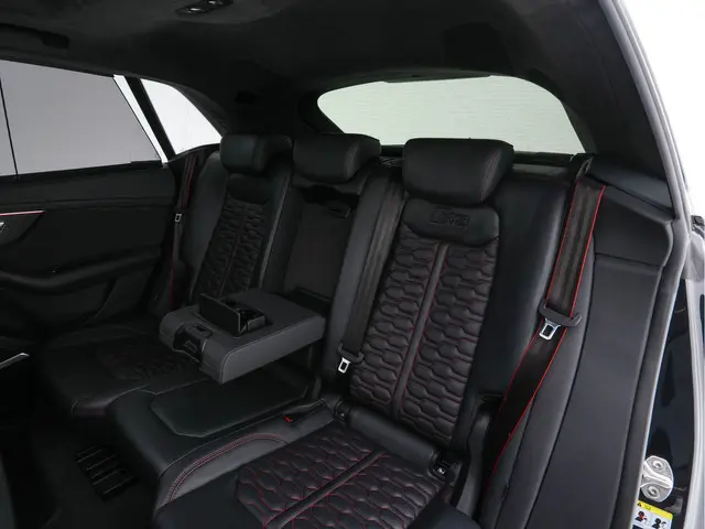 Audi RSQ8 4.0 TFSI Quattro 2021 Benzine 36
