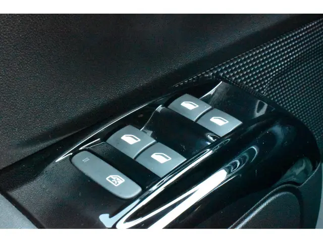 Citroën C3 PureTech 110 Shine. 2021 Benzine 12