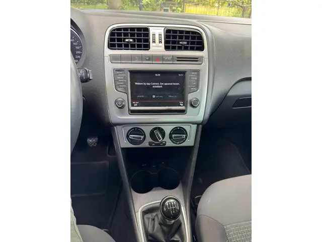 Volkswagen Polo 1.0 BlueMotion Edition 2016 2016 Benzine 10
