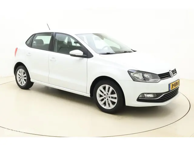 Volkswagen Polo 1.2 TSI Comfortline 2015 Benzine 8