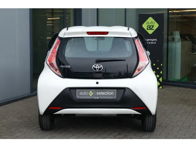 Toyota Aygo 1.0 VVT-i x-fun 2017 Benzine 7