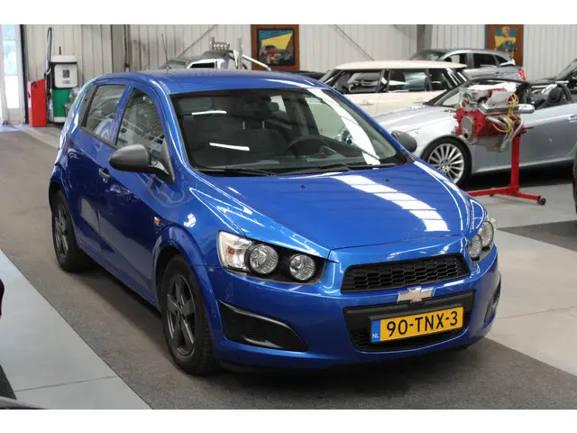 Chevrolet Aveo 1.2 LS 2012 Benzine 2