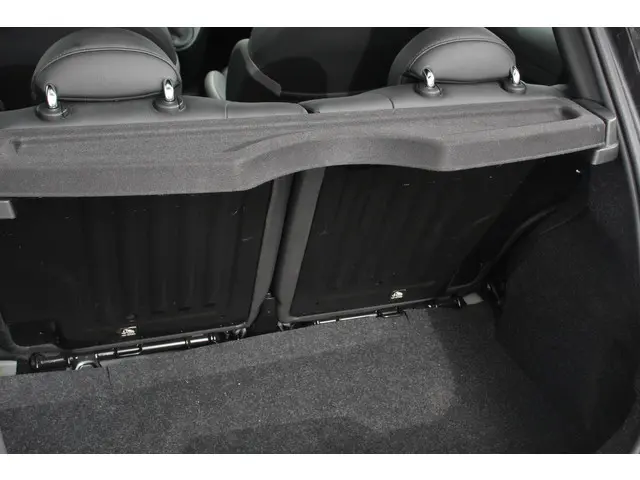 Fiat 500 1.0 Hybrid Sport Connect 2021 Benzine 10