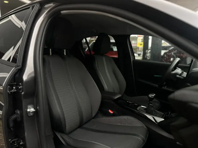 Peugeot 208 1.2 PureTech Allure Pack 2022 Benzine 13