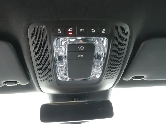 Mercedes-Benz A-Klasse 180 Business Line 2023 Benzine 31