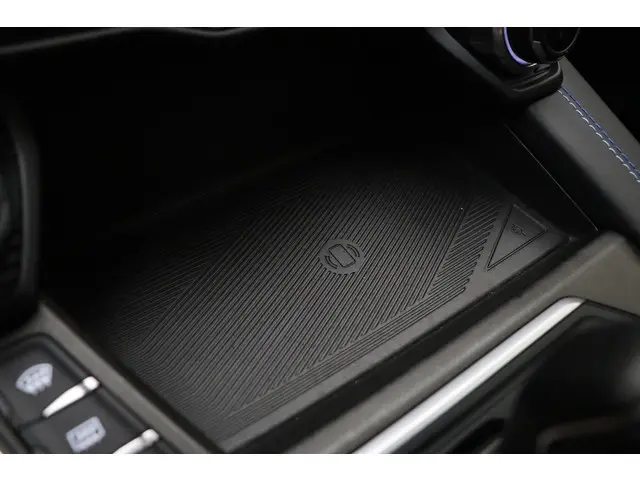 Lynk & Co 01 1.5 2023 Hybride Benzine 34