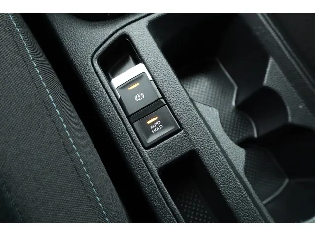 Volkswagen T-Roc 1.5 TSI 150 PK Sport (DSG) 2019 Benzine 26