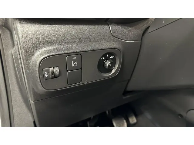 Citroën C3 1.2 PureTech Live AIRCO CRUISE. 2021 Benzine 18