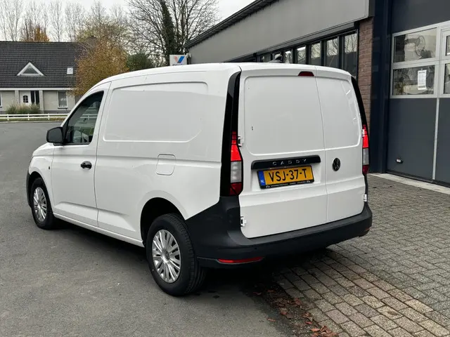 Volkswagen Caddy Cargo 2.0 TDI Comfort 2022 Diesel 8