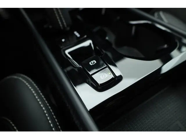 Volvo XC40 T5 Recharge R-Design 2022 Hybride Benzine 28