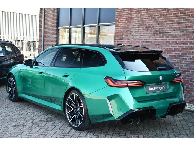 BMW M5 5-serie Touring 2024 Hybride Benzine 74