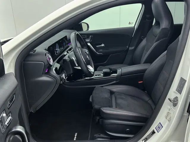 Mercedes-Benz A-Klasse 180 Premium Plus 2021 Benzine 19