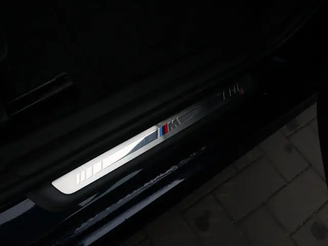 BMW 3 Serie Touring 330e 2025 Hybride Benzine 49