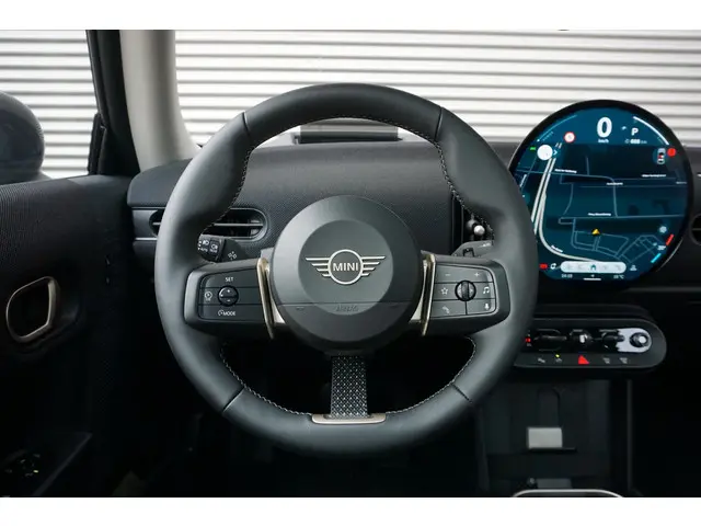 MINI 3-Deurs Cooper C 2025 Benzine 31