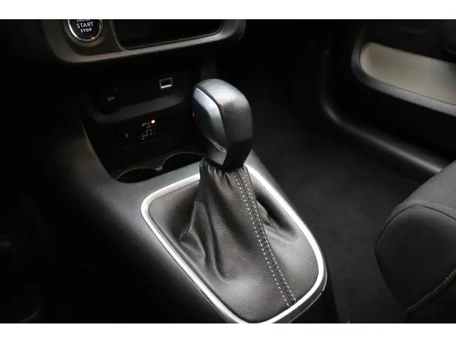 Citroën C3 1.2 PureTech Feel Edition 2023 Benzine 28