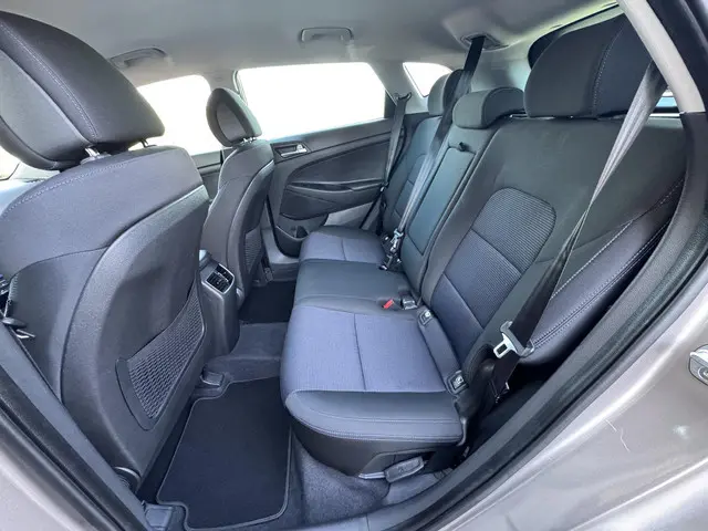 Hyundai Tucson 1.6 GDi i-Motion 2018 Benzine 19