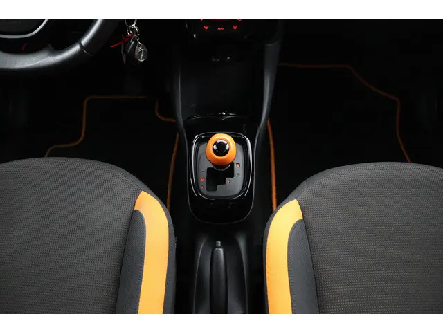 Toyota Aygo 1.0 VVT-i x-JBL 2021 Benzine 26