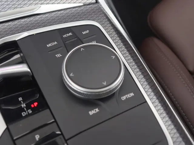 BMW 3 Serie Touring 330e 2024 Hybride Benzine 22