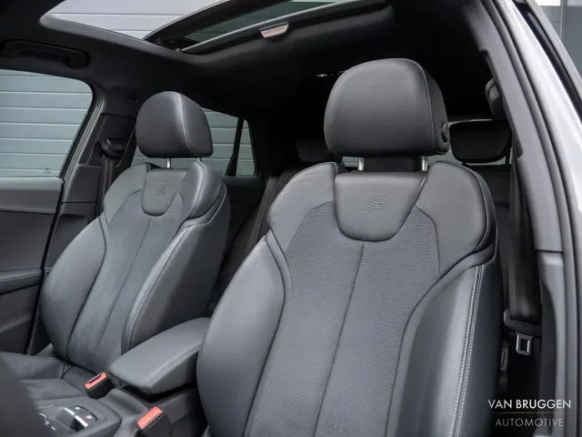 Audi Q2 35 TFSI S-Line 2021 Benzine 3