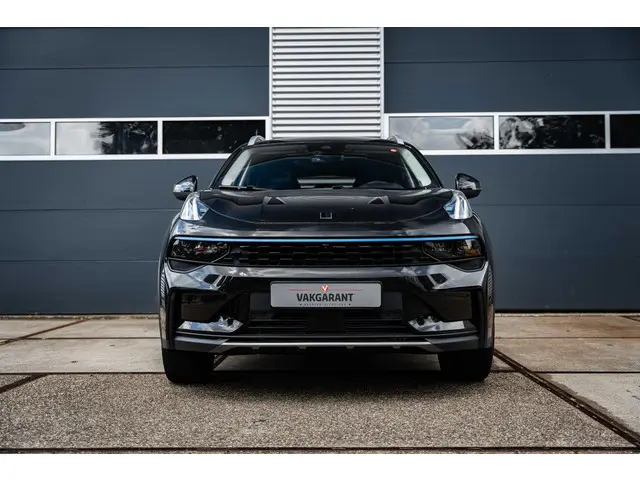 Lynk & Co 01 1.5 2024 Hybride Benzine 4