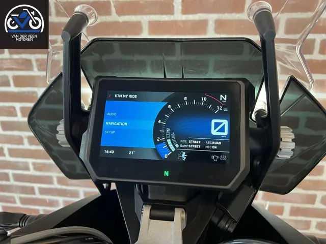 KTM 1290 Super Adventure S ABS 2019 Benzine 14