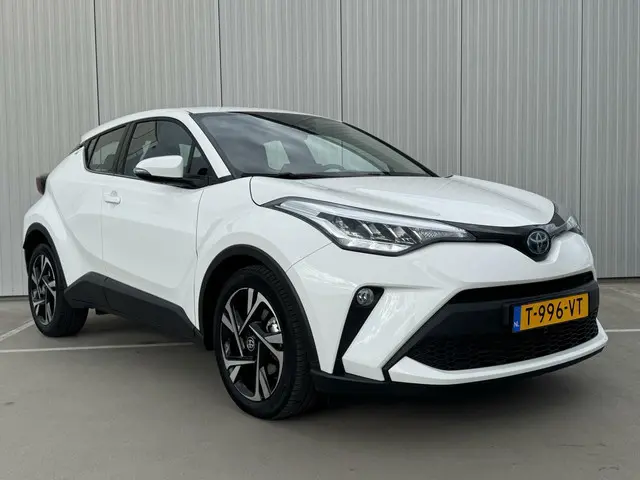 Toyota C-HR 1.8 Hybrid Dynamic 2023 Hybride Benzine 31