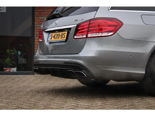 Mercedes-Benz E-Klasse Estate AMG 63 4MATIC 2014 Benzine 60