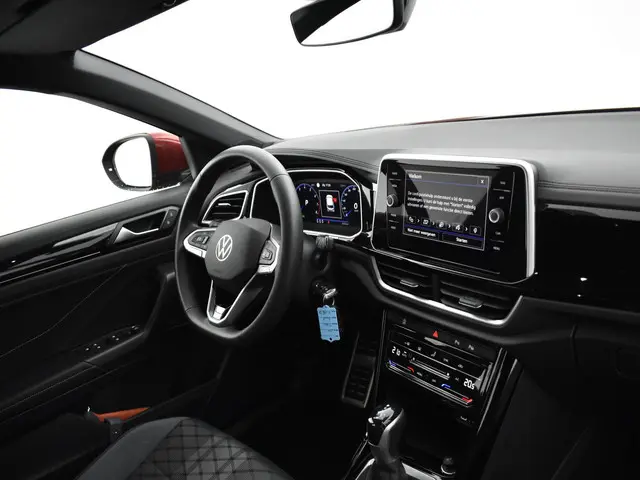 Volkswagen T-Roc 1.5 Tsi 150pk DSG R-Line 2024 Benzine 19