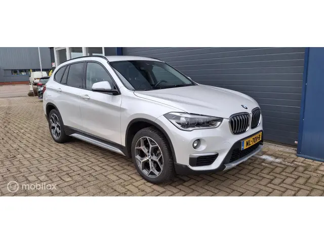 BMW X1 sDrive20i ,Camera,Trekhaak 2017 Benzine 2