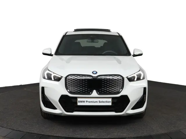 BMW iX1 eDrive20 67 kWh 2024 Elektrisch 12