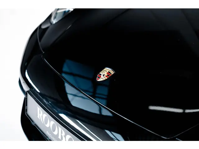 Porsche 911 Carrera 4S Cabriolet 2020 Benzine 24