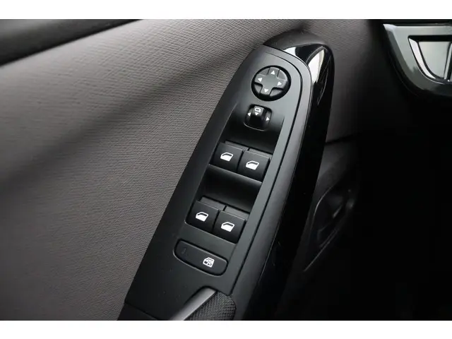 Citroën C4 Picasso 1.2 PureTech 130pk Feel 2017 Benzine 18