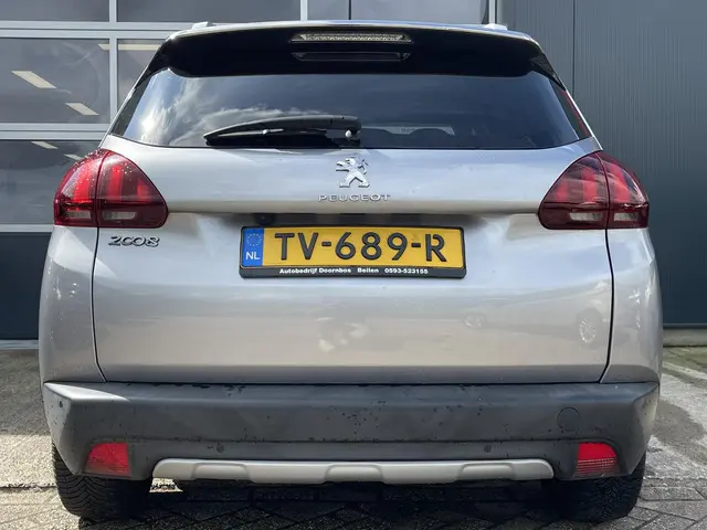 Peugeot 2008 1.2 PureTech Allure 2018 Benzine 6