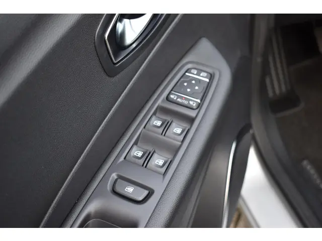 Renault Captur TCe 90 Intens 2018 Benzine 25