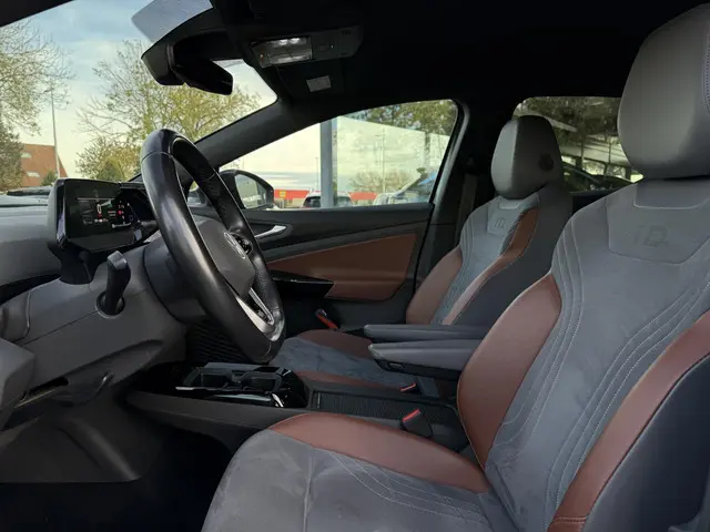 Volkswagen ID.4 First 77 kWh 2020 Elektrisch 12