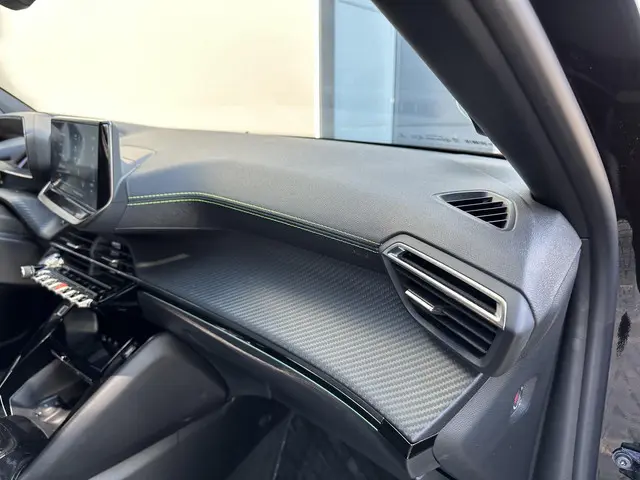 Peugeot e-2008 EV GT 2022 Elektrisch 43