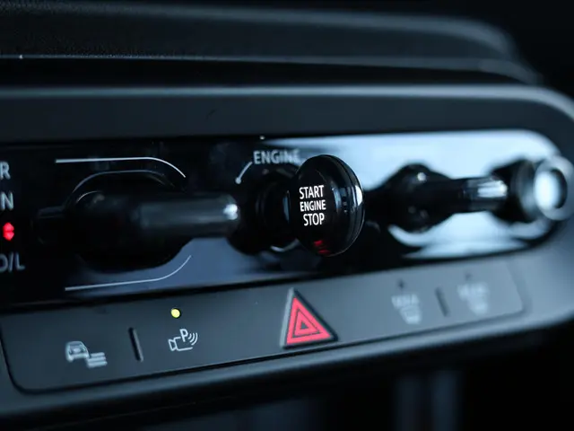 MINI 5-Deurs Mini 1.5 Cooper C Favoured L 2025 Benzine 36