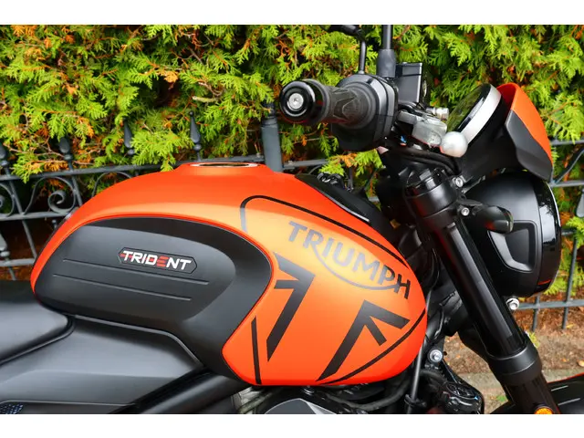 Triumph Trident 660 ABS MIVV EXHAUST 2023 Benzine 23